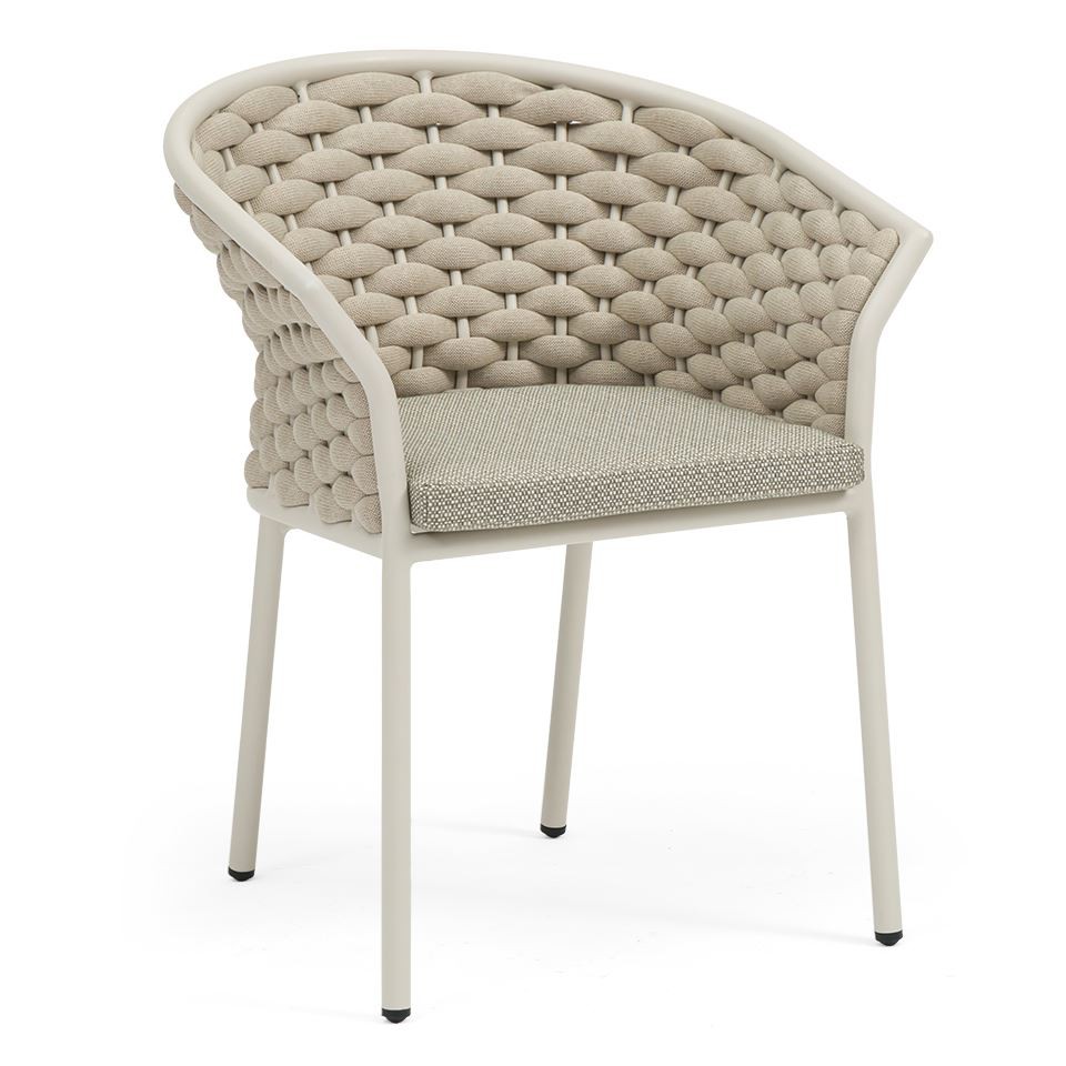 صندلی طناب در فضای باز